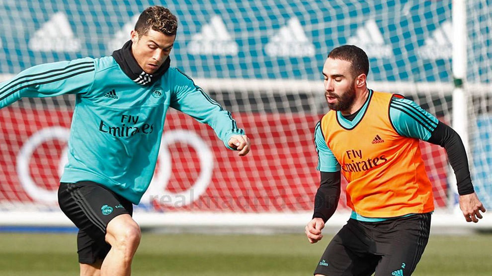  马赛客负弱旅爆冷，球迷质疑教练排兵布阵  